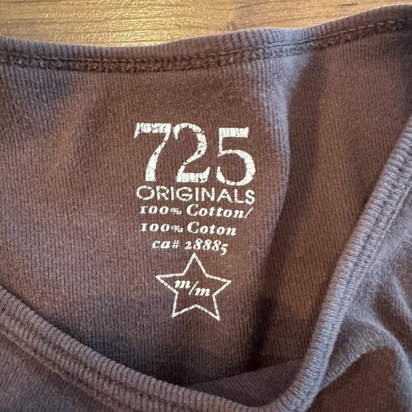 brown long sleeve top - Picture 2 of 3